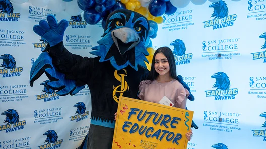 20250711-FutureEducator-web